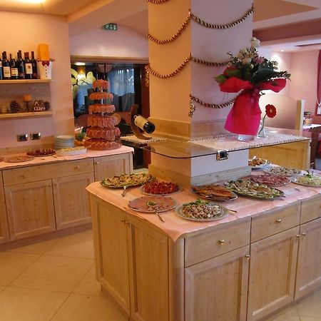 Hotel Rosalpina Folgaria Eksteriør billede