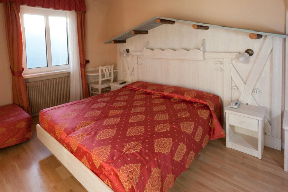 Hotel Rosalpina Folgaria Eksteriør billede